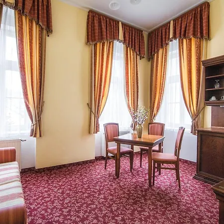 Hotel Ontario 3*